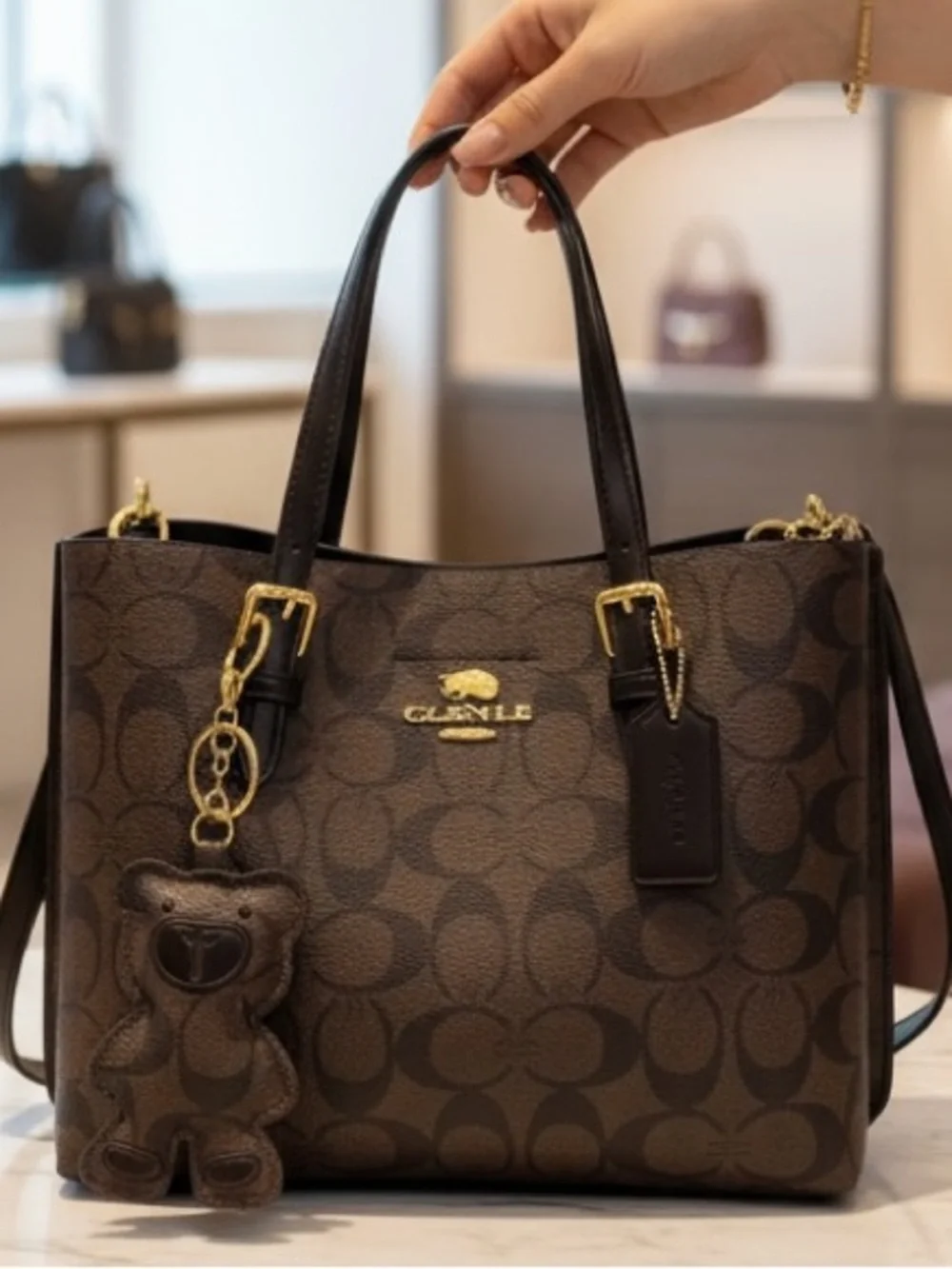 EXCELLENT MASTER QUALITY! “Clenle” BRAND Vegan Leather bag. Bear not included.